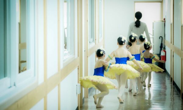 발레 플랫 – 발에 날개를 달아주세요