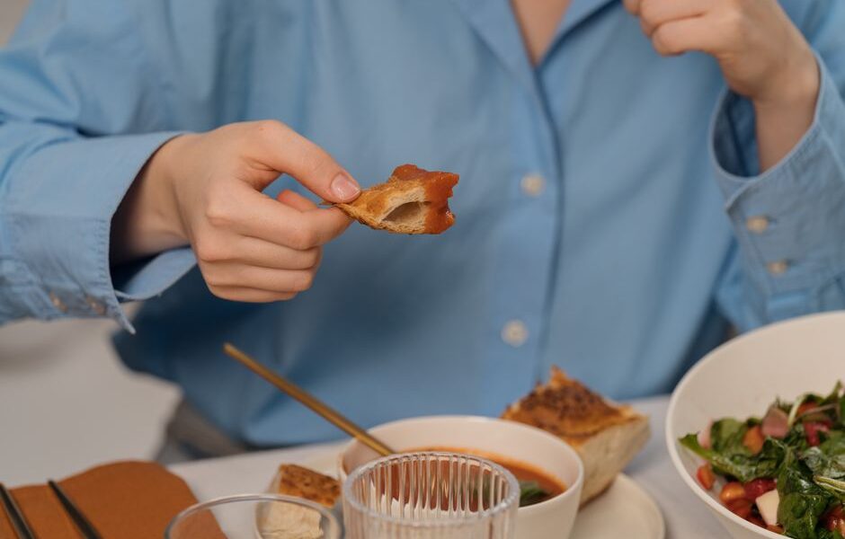 영주의 밤, 미식의 품격을 담아낸 닭치고전골 영주택지본점