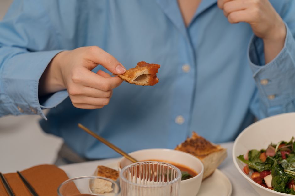 영주의 밤, 미식의 품격을 담아낸 닭치고전골 영주택지본점