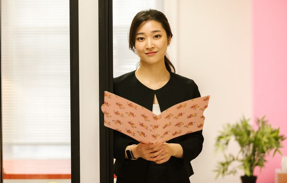 중소기업에 중요한 부채 회수를 위해 전문가 서비스가 필요한 이유는 무엇입니까?