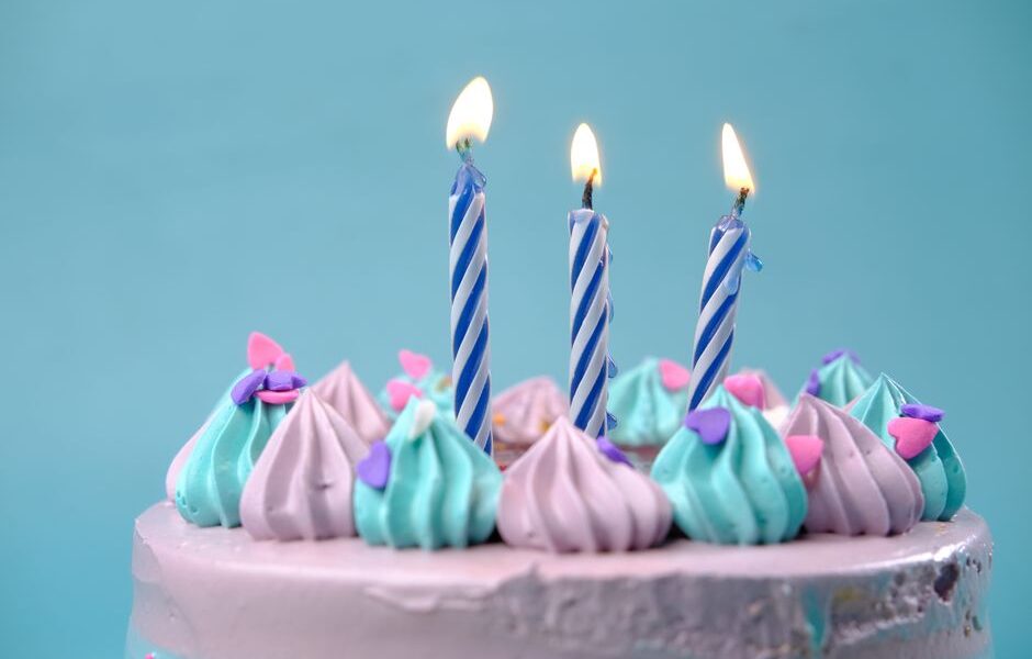 유니콘 생일 케이크 – 온라인으로 편리하게 맛있는 케이크 주문하기