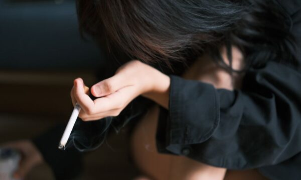 일반 흡연보다 전자후카/전자담배를 선호하는 5가지 주요 이유