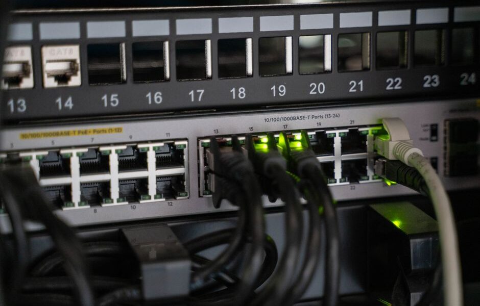 Netgear 라우터에 어떻게 로그인합니까?