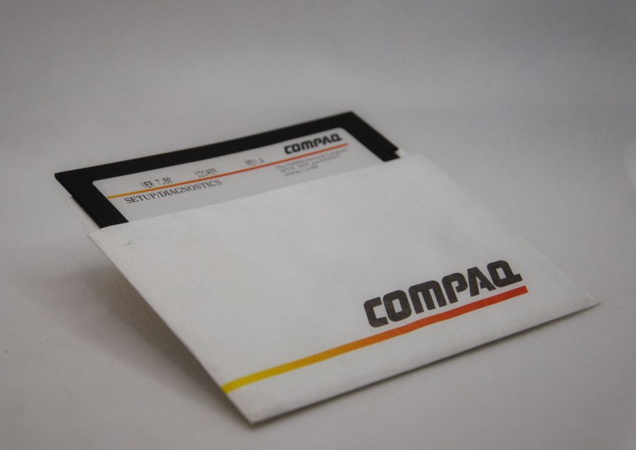 Compaq Presario 노트북 충전기를 온라인으로 구매하는 방법